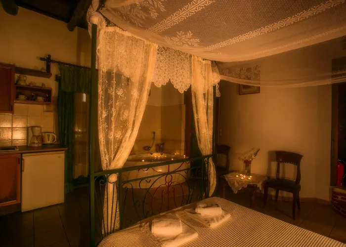 Ifigenia Lux Maisonette In Oldtown And Villas In Theriso Vilage 14 Km Outside Of Chania